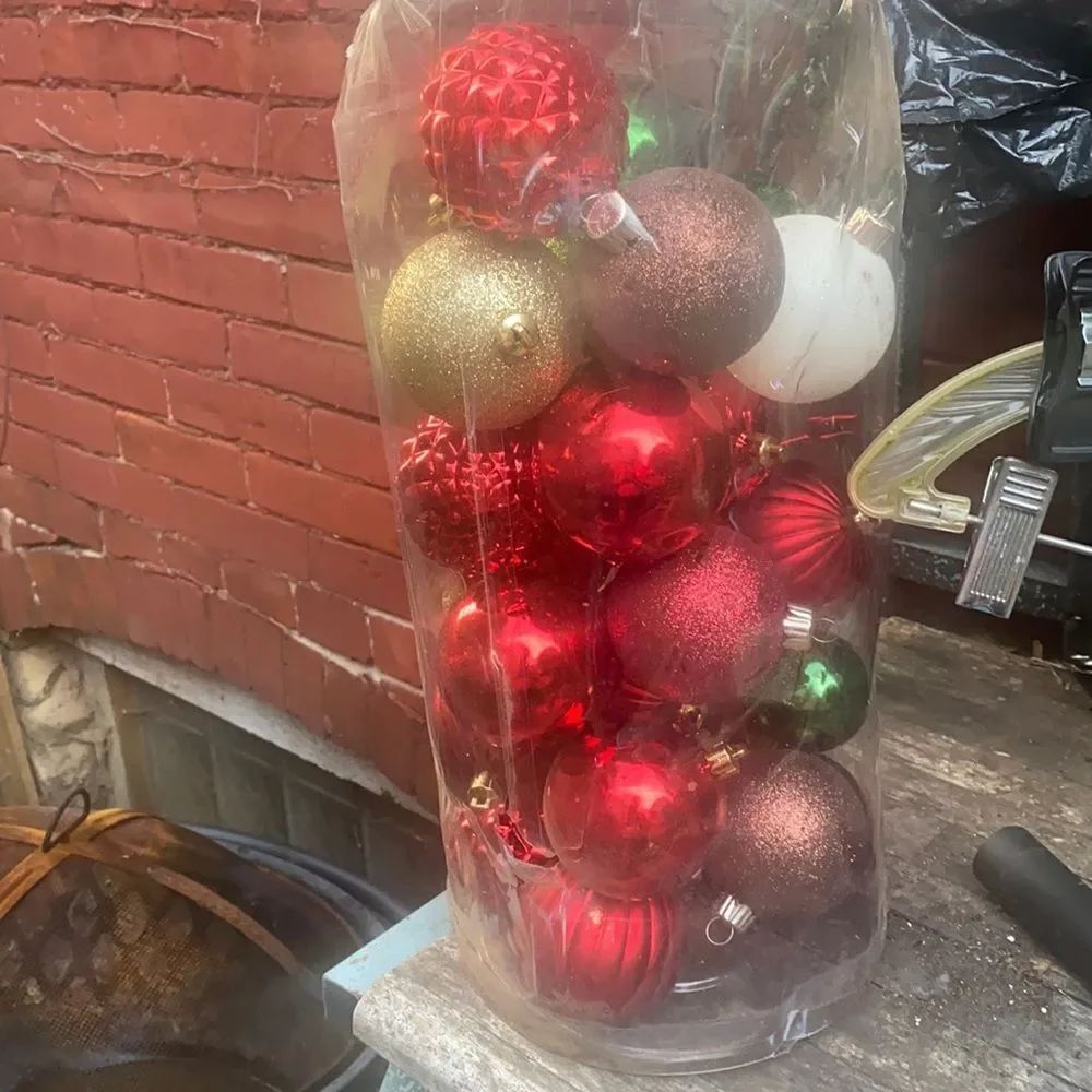 Christmas tree decorations